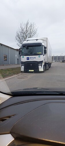1000031679